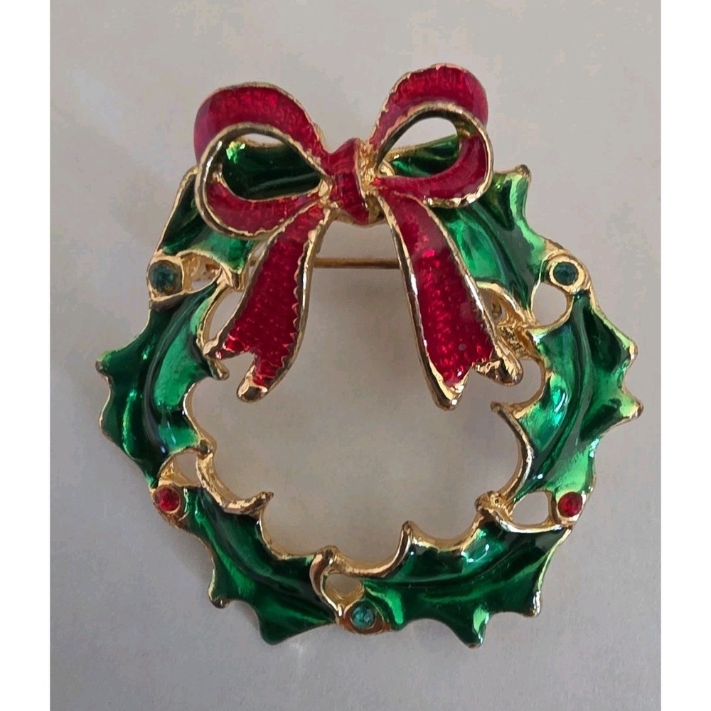 1960's Vintage Gold Tone "Gerry's" Christmas Wreath Brooch w/Rhinestones